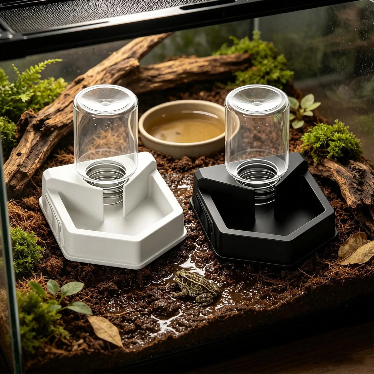 Reptile Water Bowl Anti-slip Water Feeder - Stable Plastic Automatic Water Dispenser